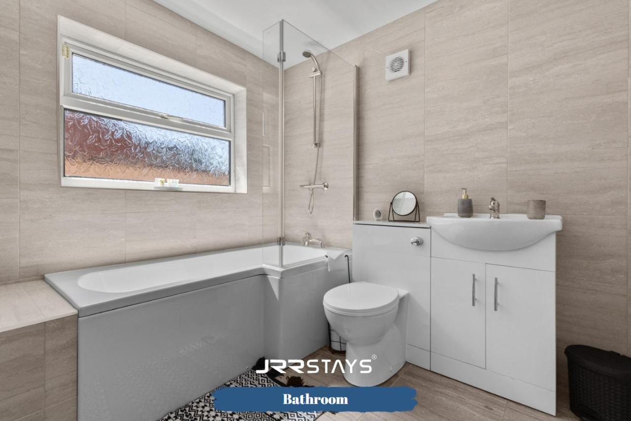 Nuneaton - Ideal 3 Bedroom, Wi-Fi Parking, Sleeps 6 - Jrr Stays Εξωτερικό φωτογραφία