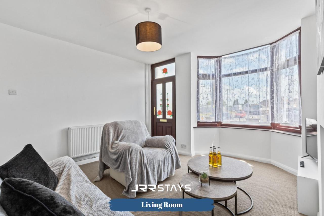 Nuneaton - Ideal 3 Bedroom, Wi-Fi Parking, Sleeps 6 - Jrr Stays Εξωτερικό φωτογραφία